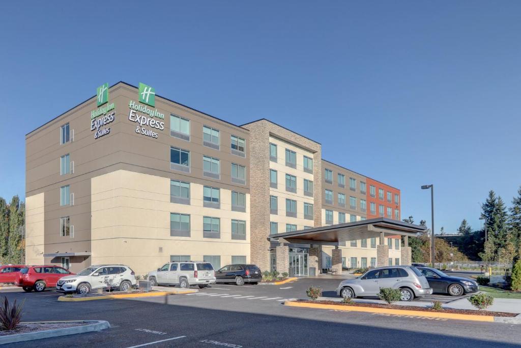 Holiday Inn Express And Suites Auburn Downtown photo