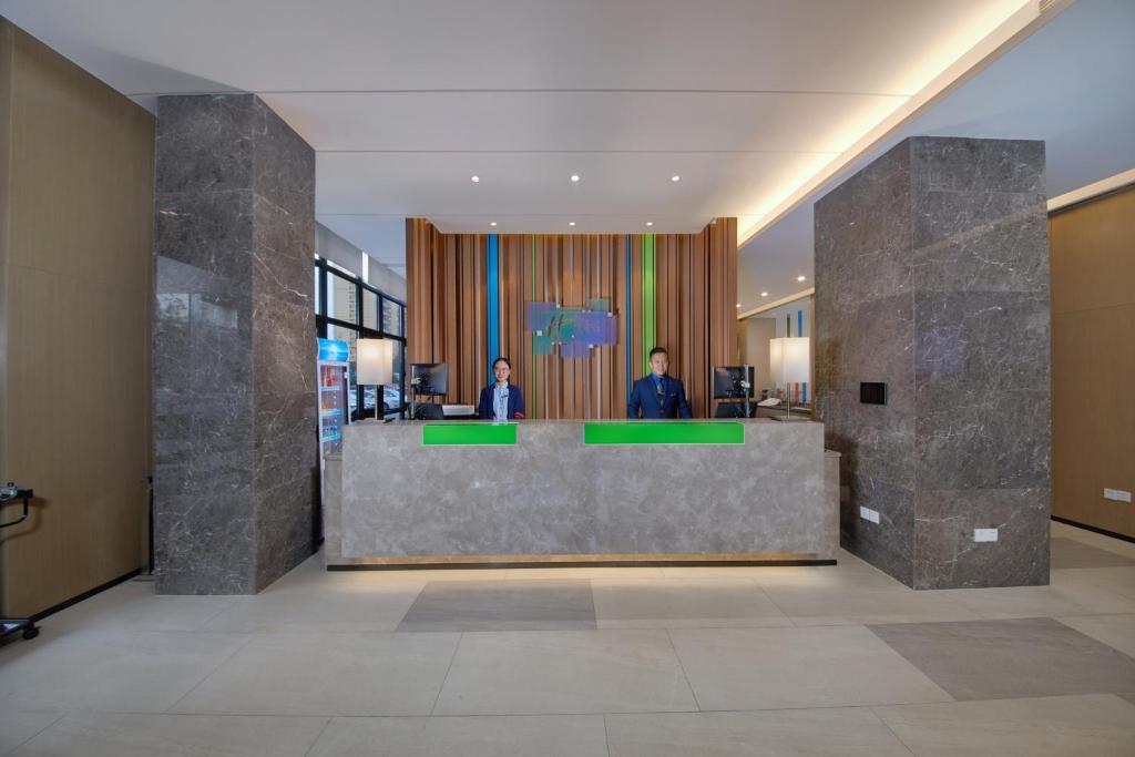 Holiday Inn Express Zhangjiagang East photo