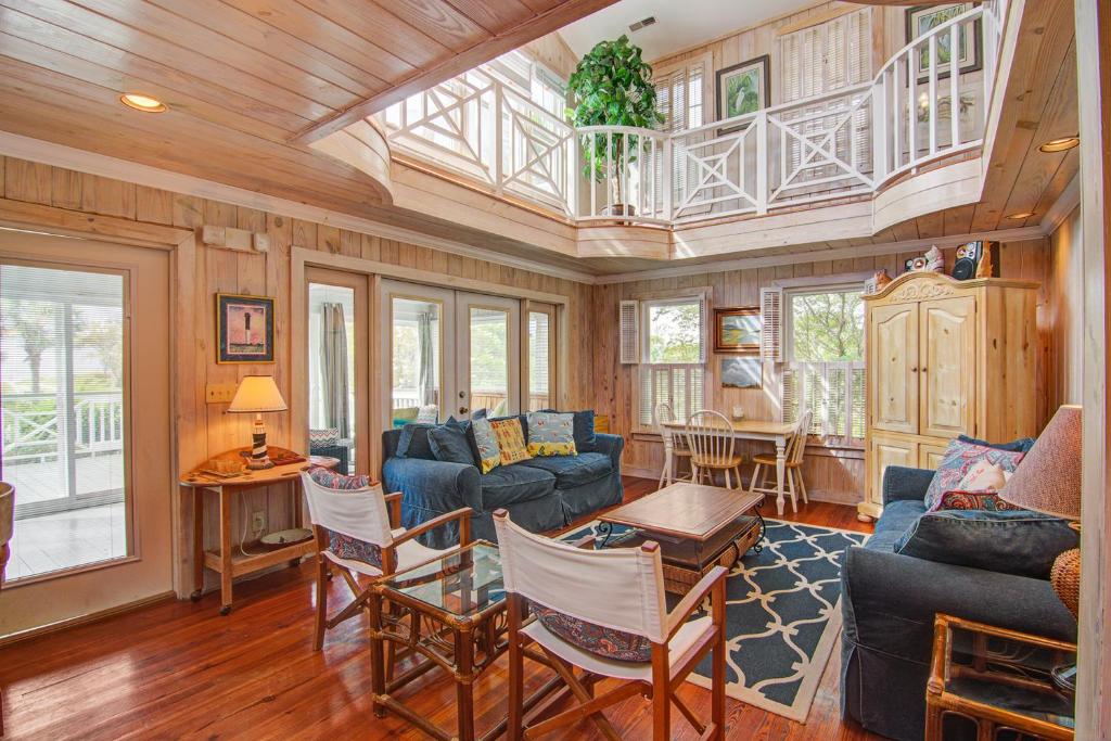 Flag Street 1851 A, Sullivans Island