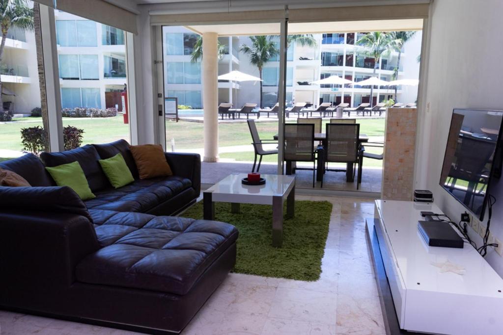 Elements Garden House 6 condo - 3