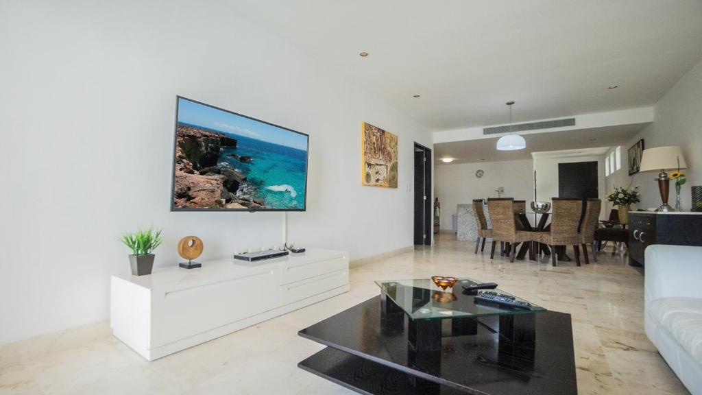 Elements 220 condo, Playa del Carmen