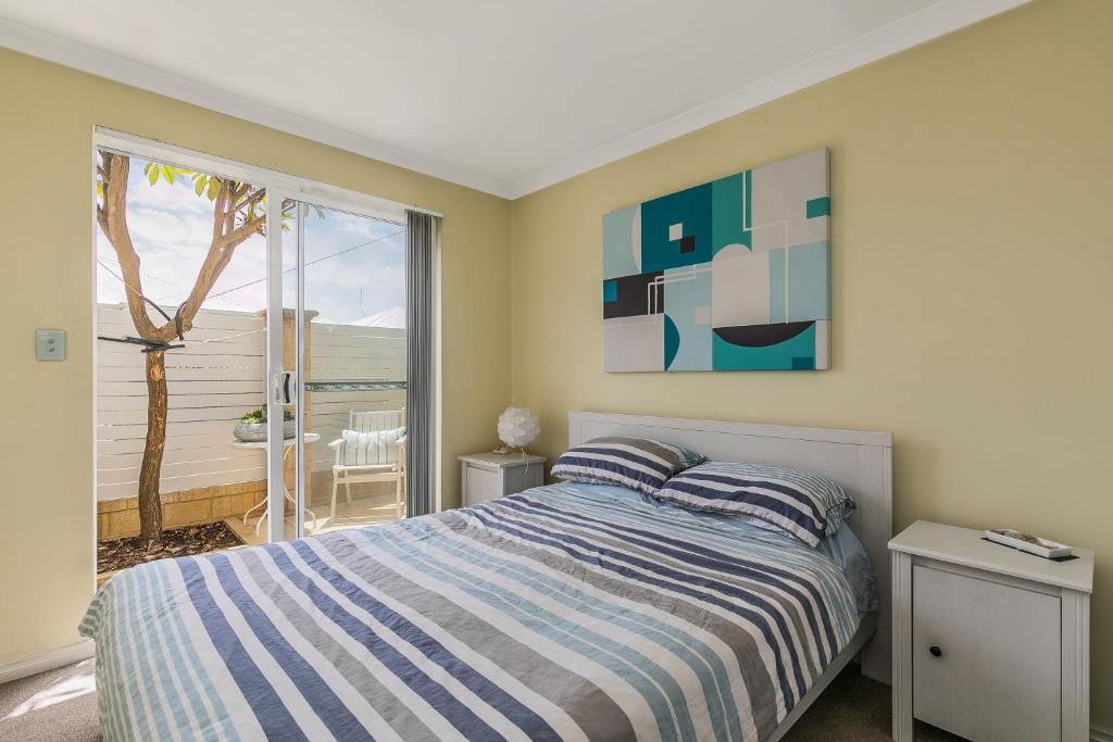 Ocean Keys Cottage - Free WiFi photo