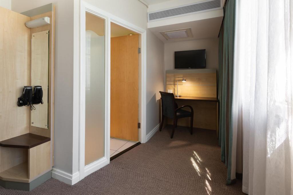 Holiday Inn Express Cape Town City Centre Photo 11