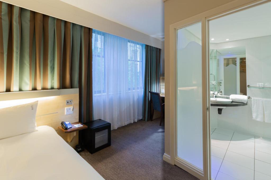 Holiday Inn Express Cape Town City Centre Photo 16