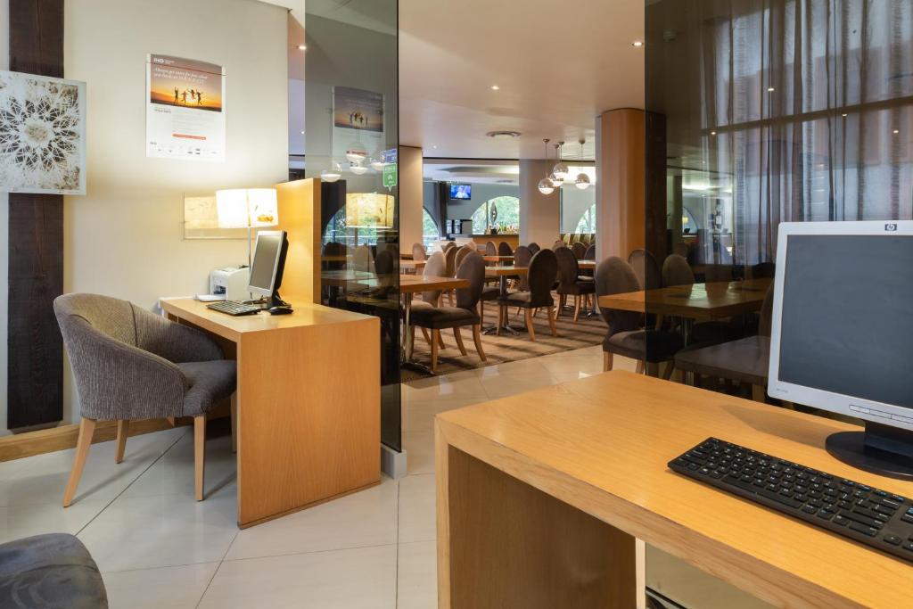 Holiday Inn Express Cape Town City Centre Photo 22