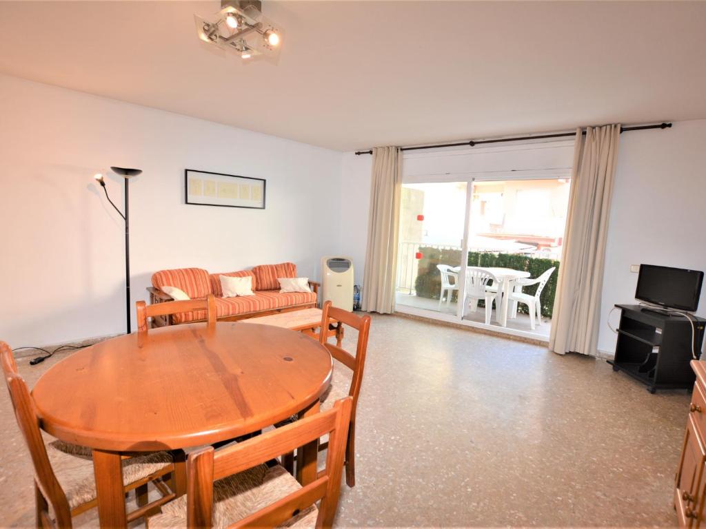 Villa Service - Lindamar 1º 2ª - 3