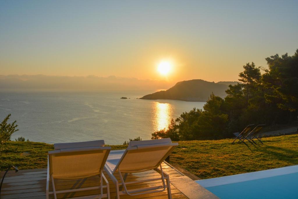 Thalasses Villas Skiathos photo