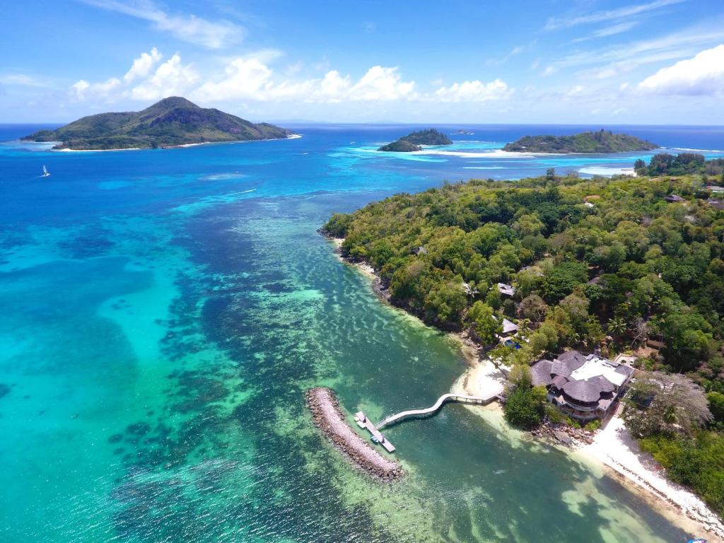 Cerf Island Resort photo