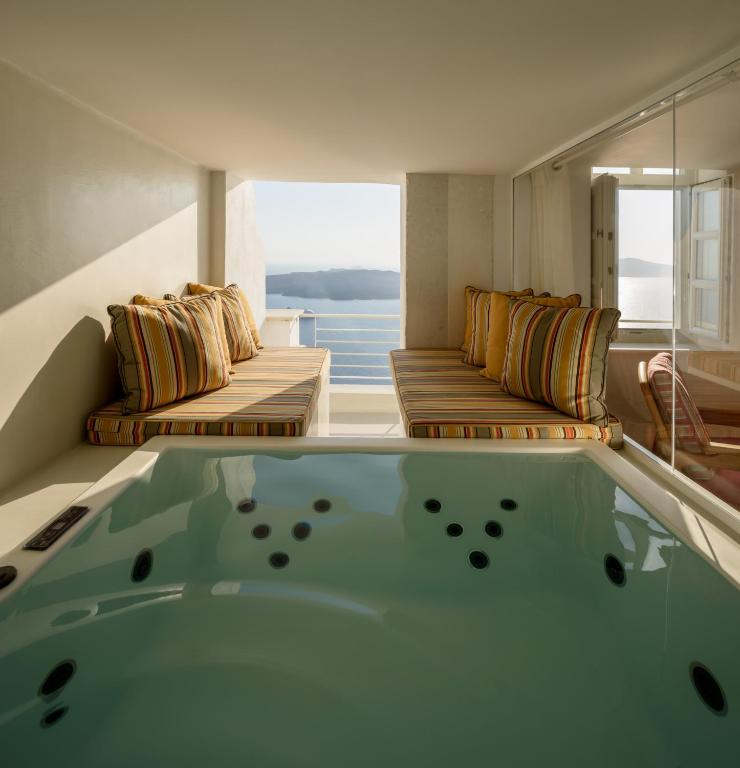 Nefeles Luxury Suites - zdjęcie 5