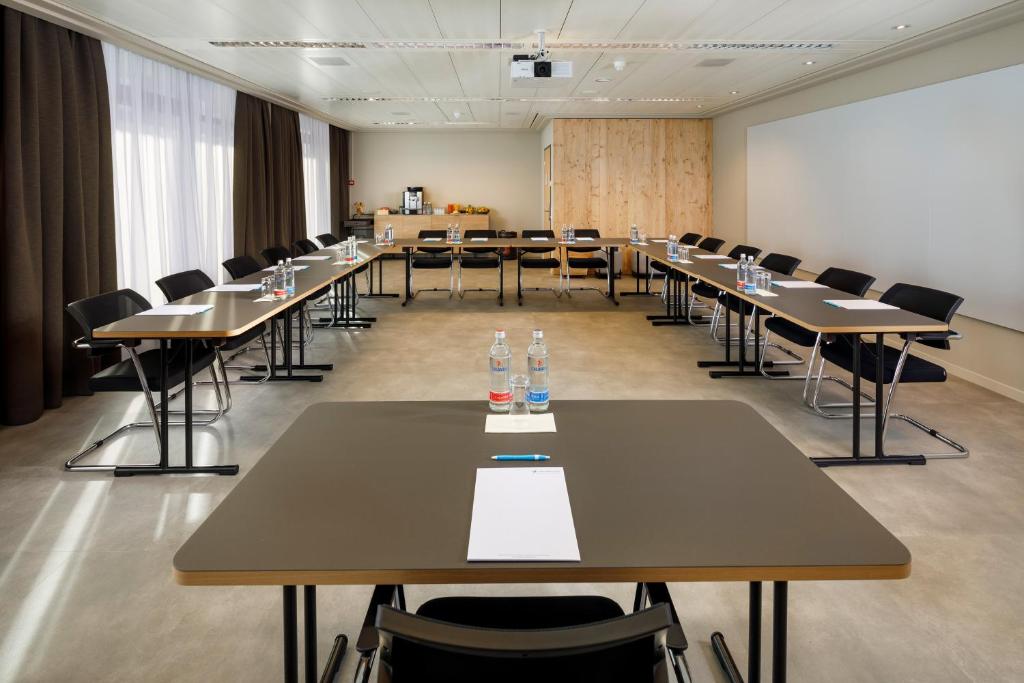 Tárgyalóterem/bálterem