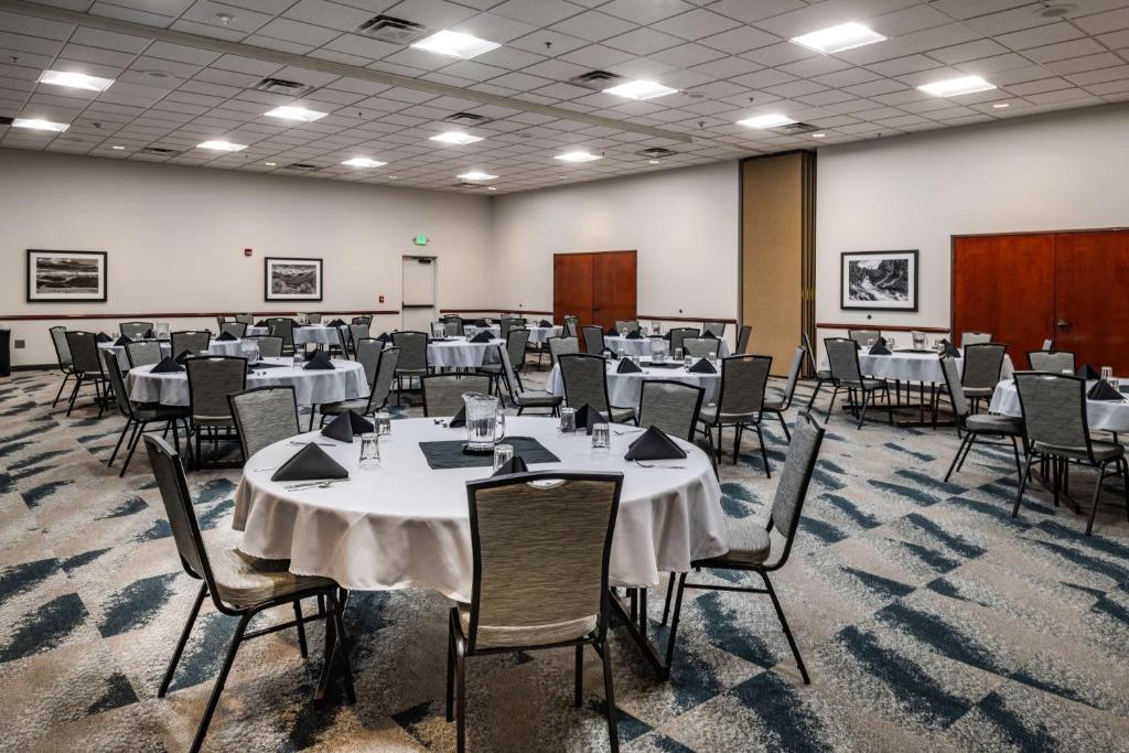 Tárgyalóterem/bálterem