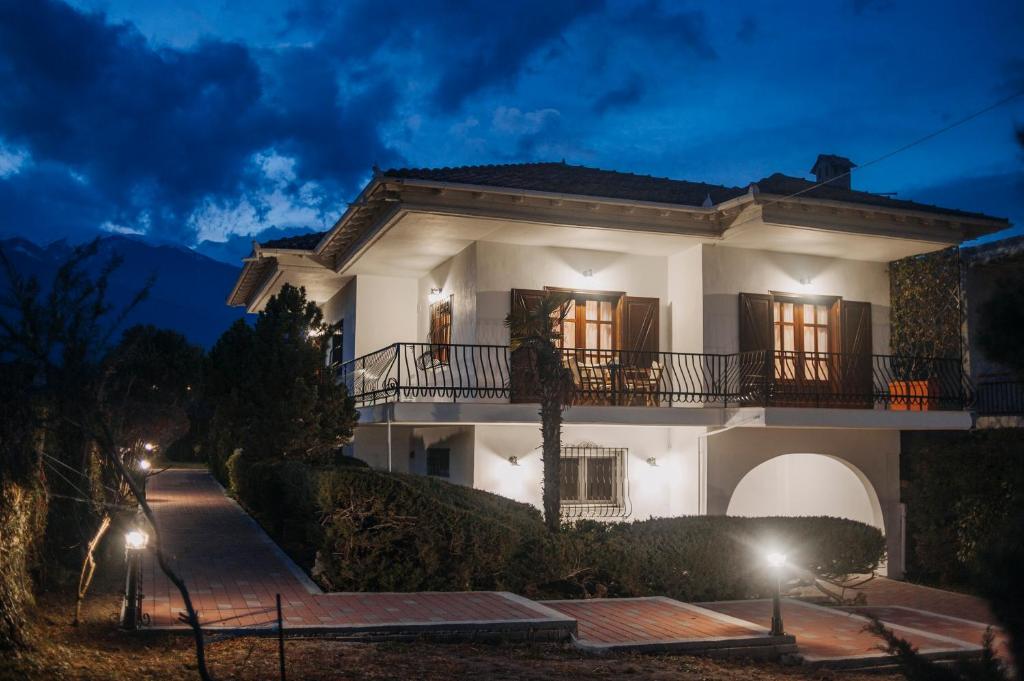 Mythic House, Leptokaria