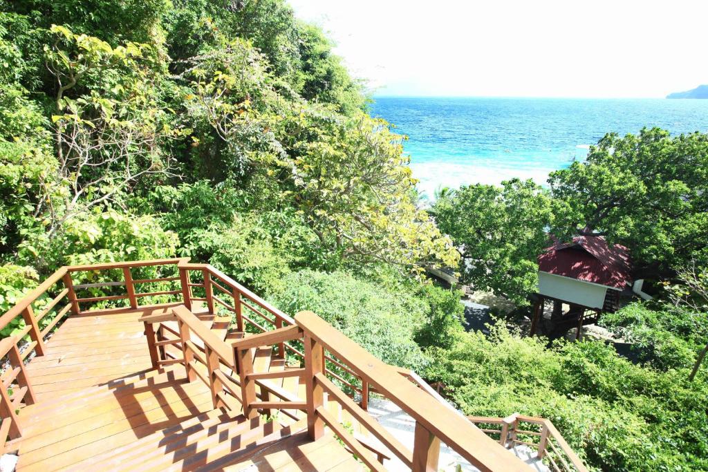 Palawan Matinloc Island Resort Additional