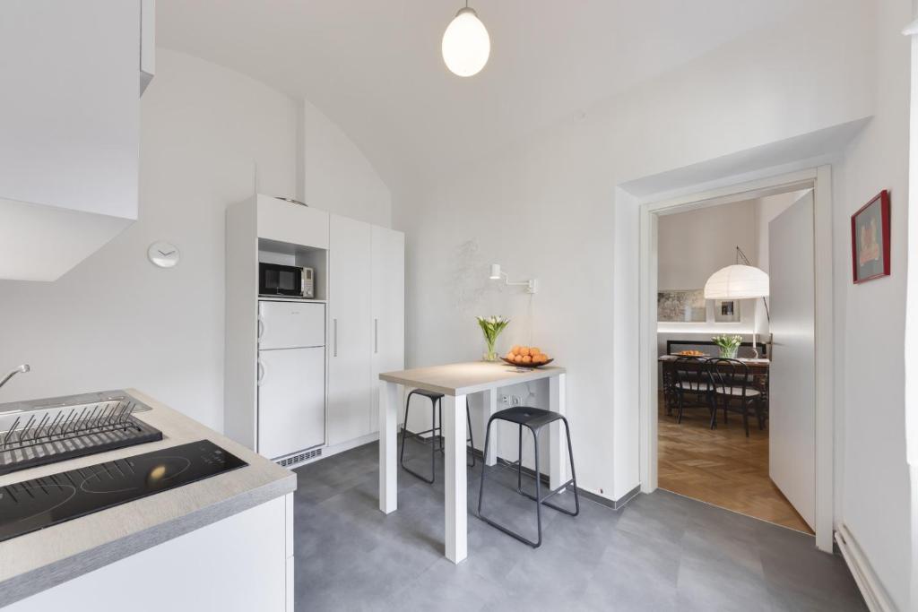City Center Apartment with Parking, Любляна