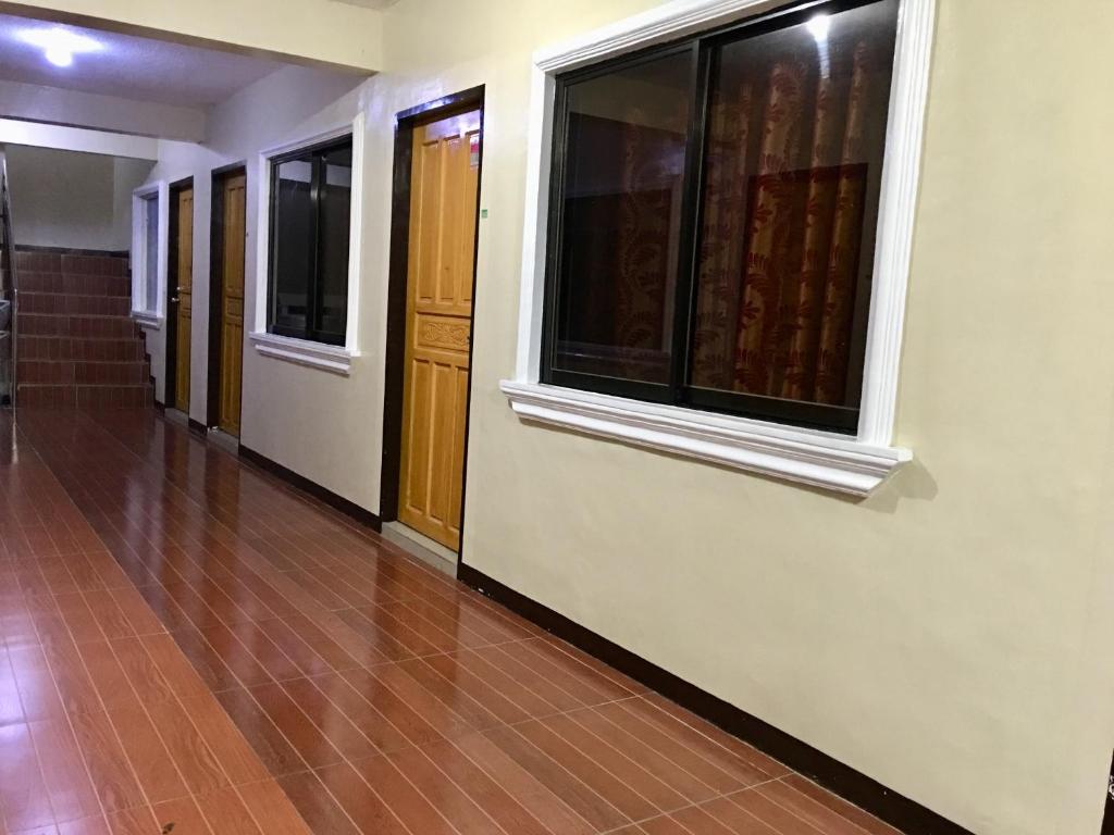 JEMZ Tagaytay Budget Transient photo