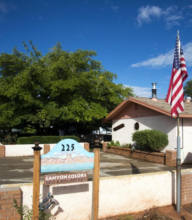 Canyon Colors Bed and Breakfast — Hotel in Page (AZ)