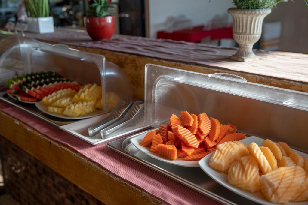 อาหารและเครื่องดื่ม