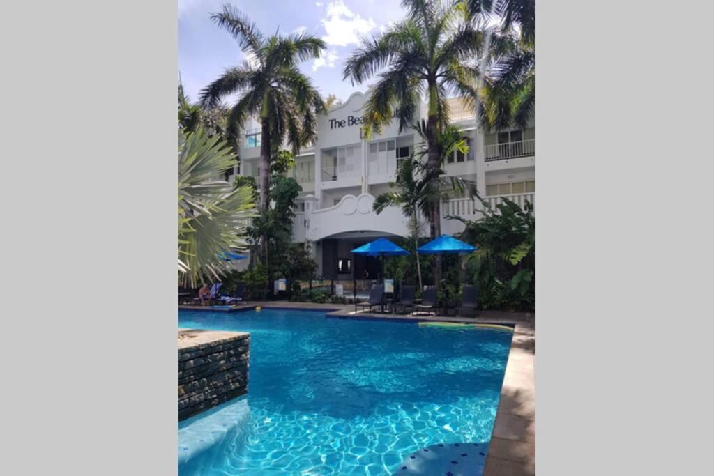 Beach Club Palm Cove photo