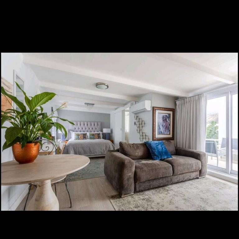 Antilles on Beach, Kapské Město