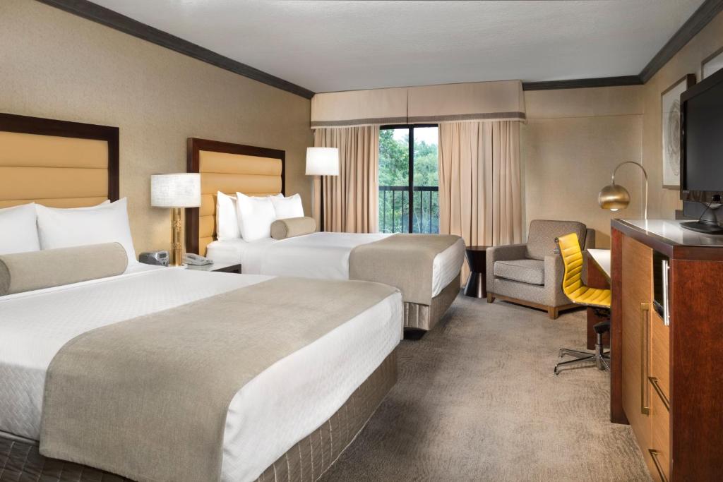 Crowne Plaza Resort Asheville Photo 19