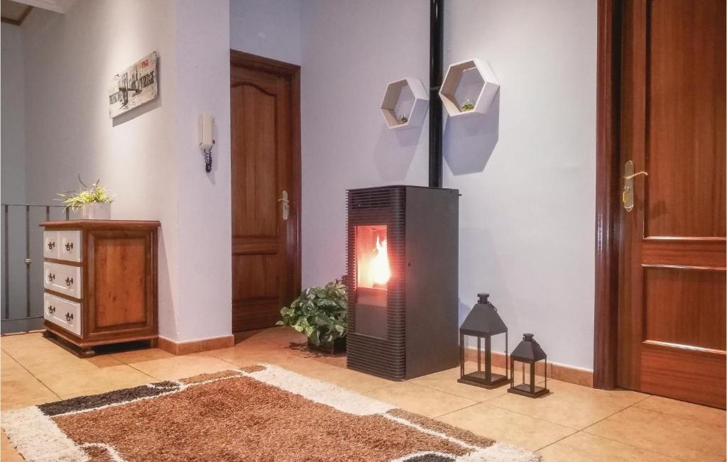 Nice home in Gelves with 3 Bedrooms and WiFi photo