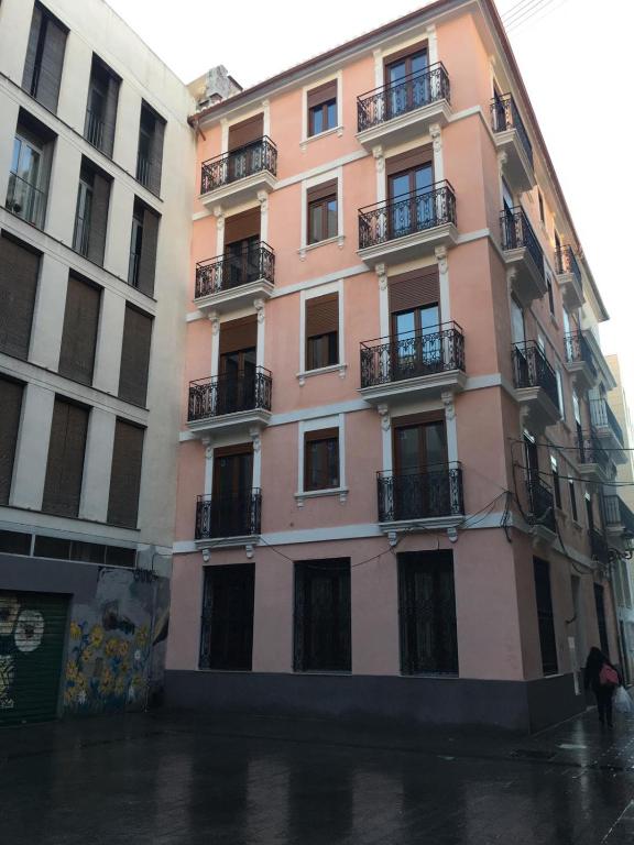 Zerka Sendra, Valencie