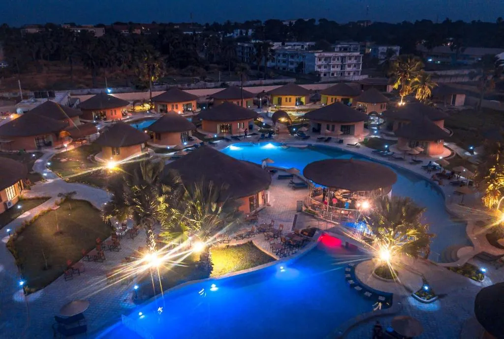 Bamboo Village Resort, hotel in Kololi