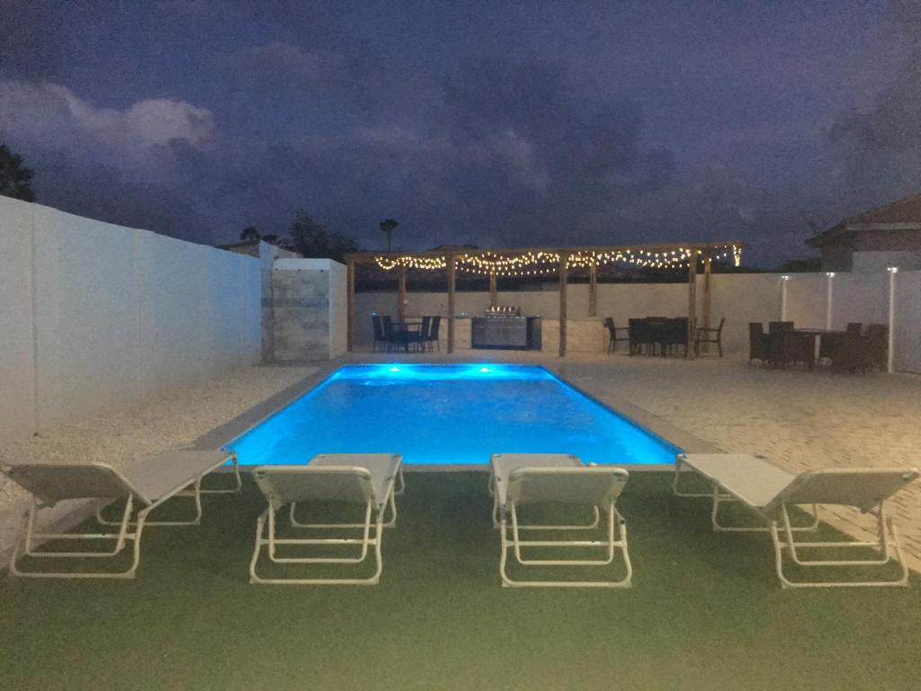 Vacation Rentals and Holiday homes in Noord, Aruba price from 8