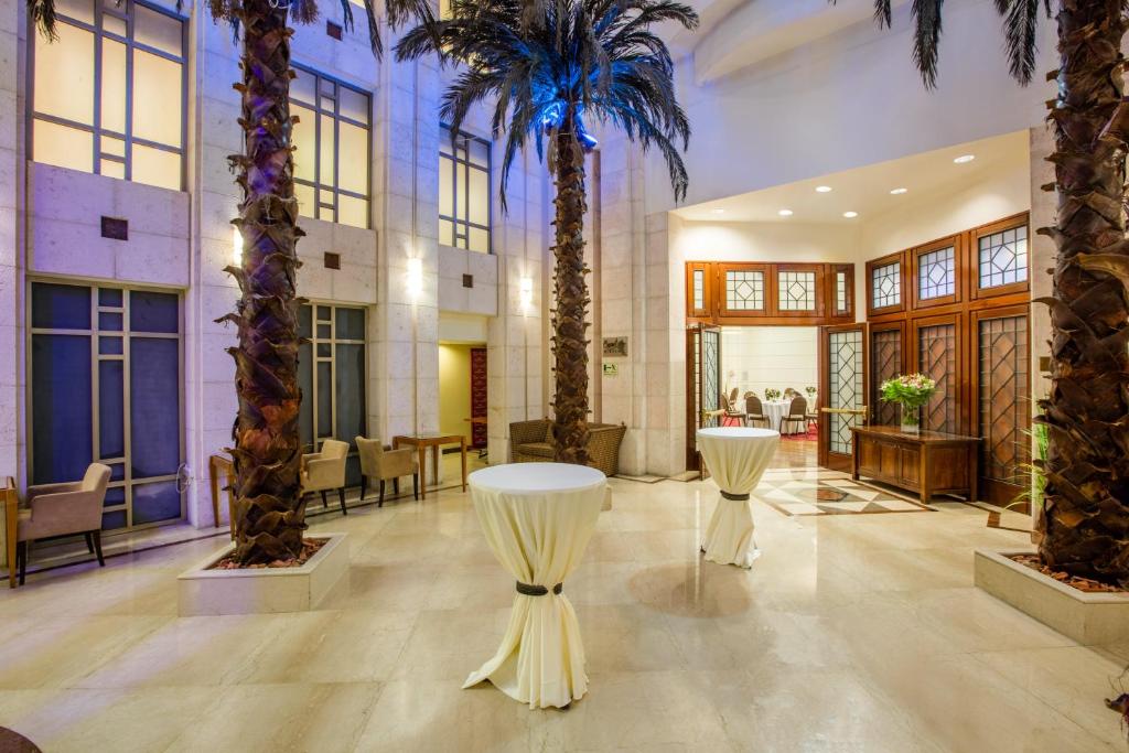 Meeting room / ballrooms