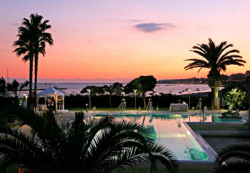 Crowne Plaza Limassol Photo 13