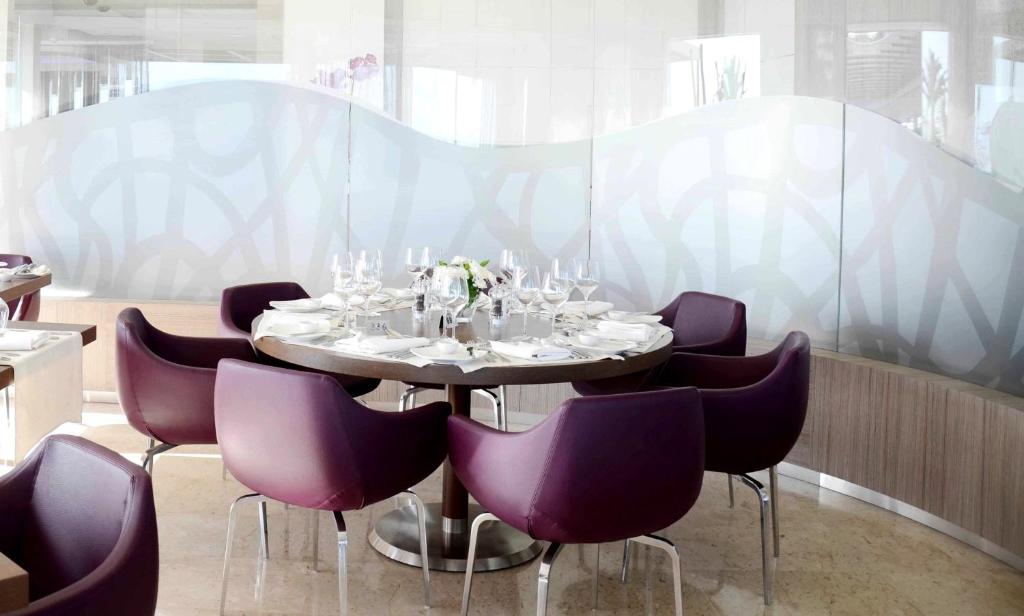 Crowne Plaza Limassol Photo 17