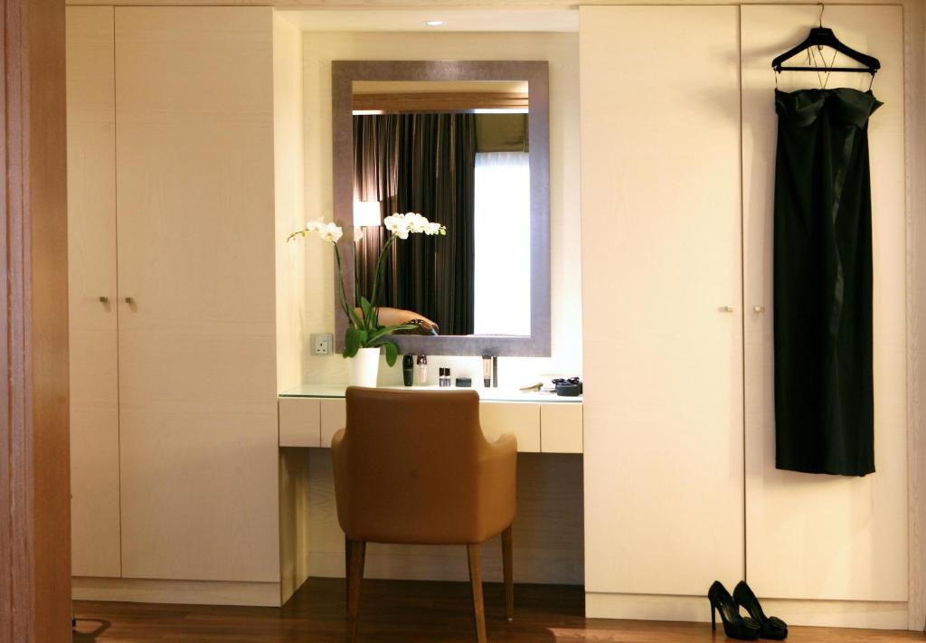 Crowne Plaza Limassol Photo 25