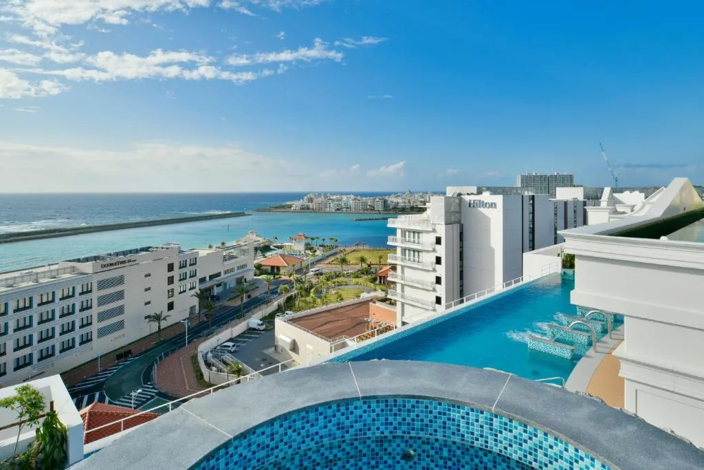 Lequ Okinawa Chatan Spa ＆ Resort, hotel in Chatan