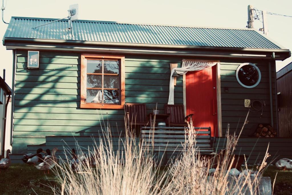 Salt Box Hideaway photo