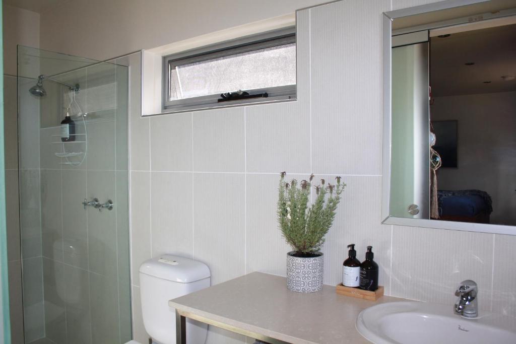 Salt Box Hideaway photo