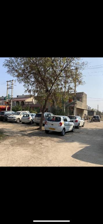 Mufis Homestay, Emerald Compound, New Palam Vihar-2 photo