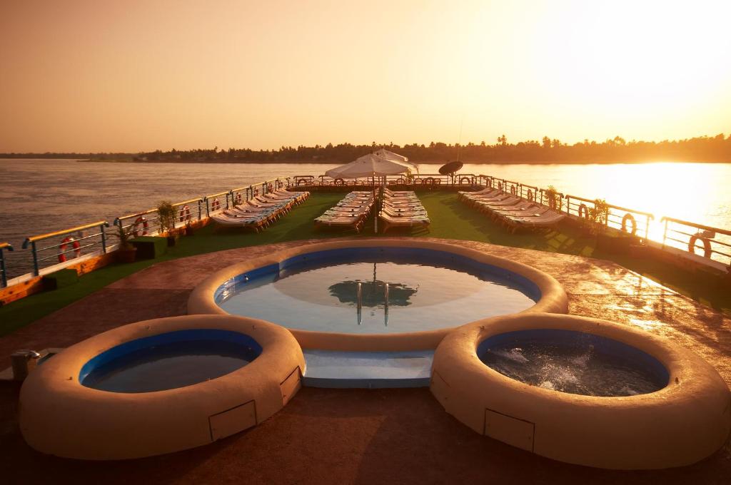 Nile Carnival Cruise 4nt Lxr Thursday 3nt Asw Monday photo