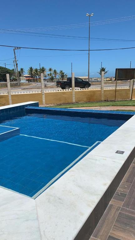 Paraíso à beira mar em condomínio fechado