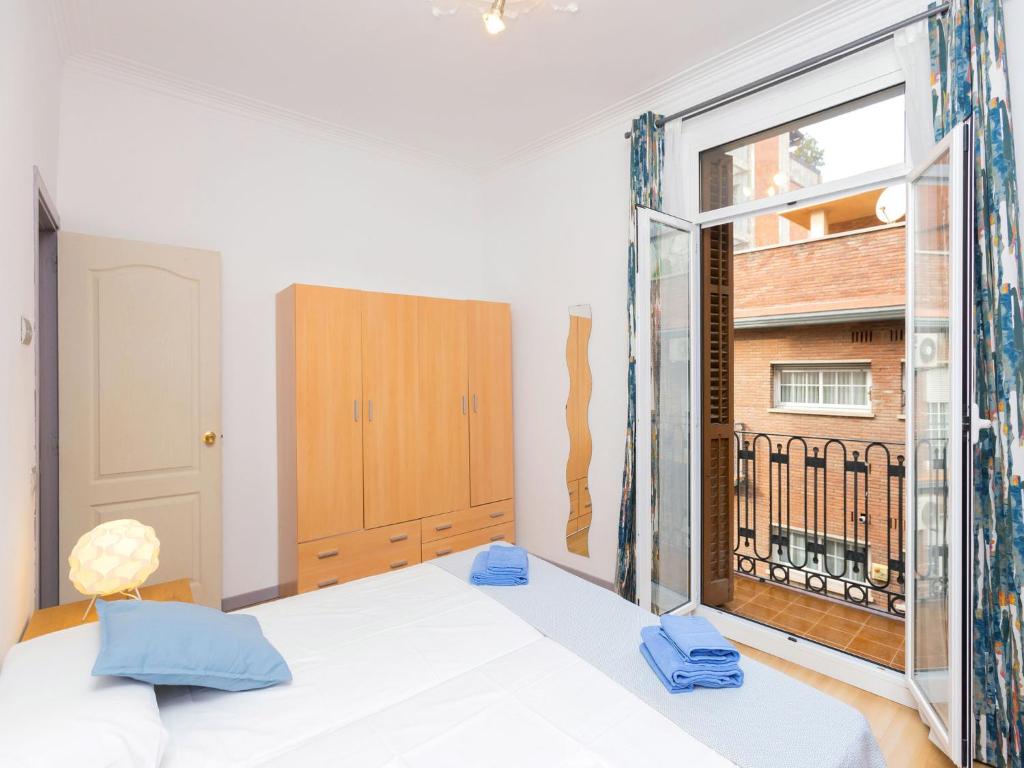Apartment Gracia- Providencia by Interhome photo