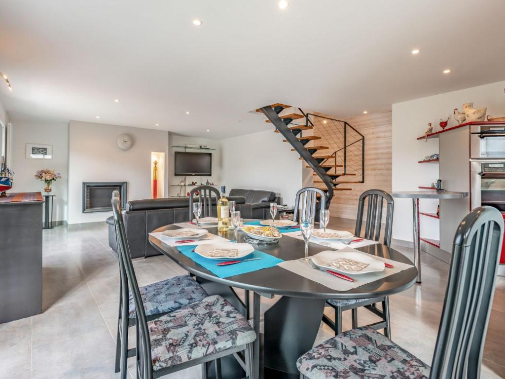 Holiday Home Maison Du Port De Pêche by Interhome - 1