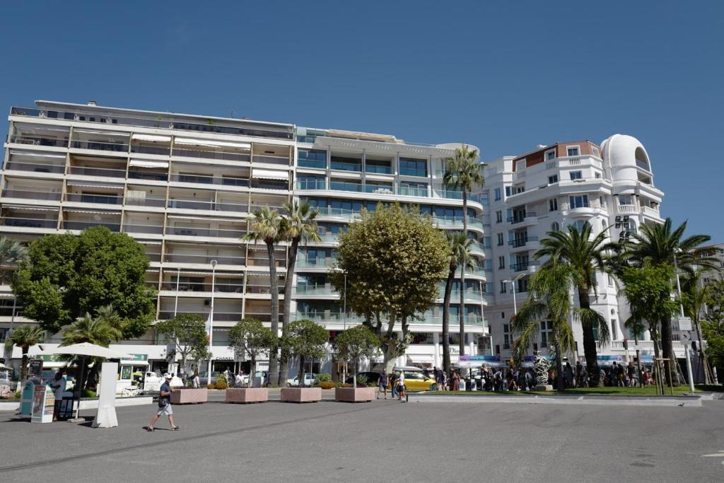 Cannes - Croisette - Palais des Festivals - 2