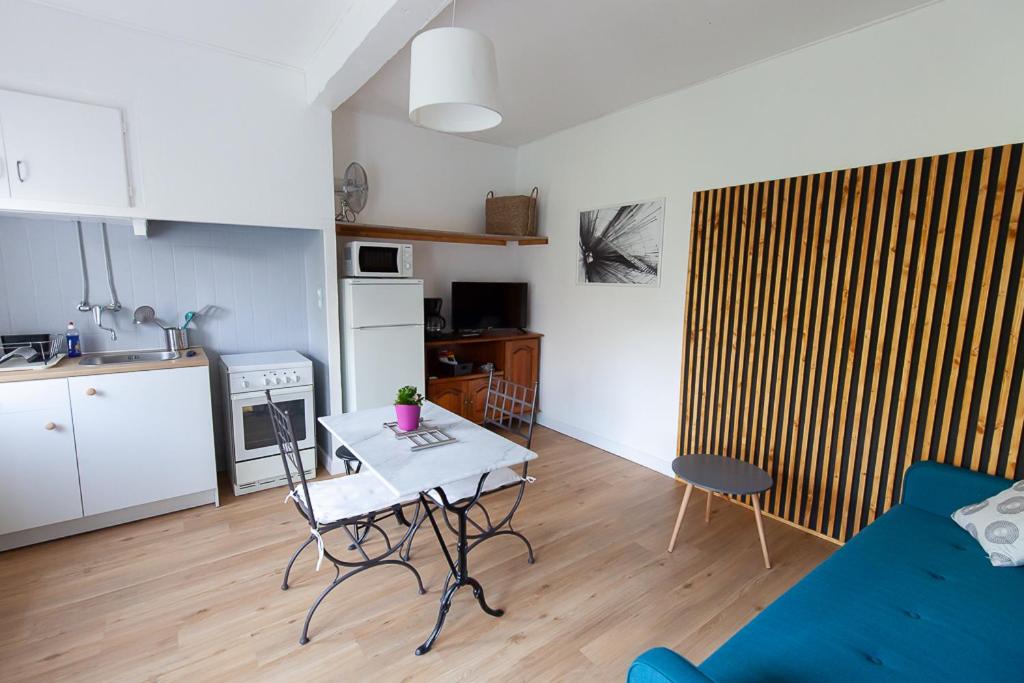 MAS PARET, Gîte "Argelès", Terrasse privative, Vue sur parc paysager - 3