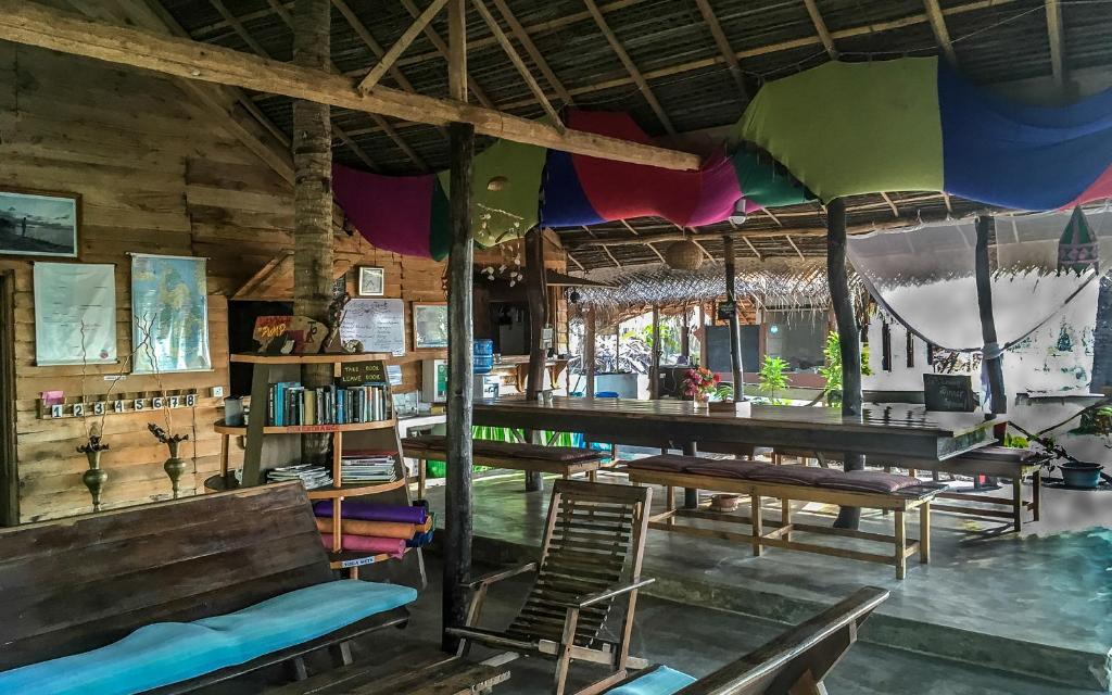 루크 빌리지 (Ruuk Village)