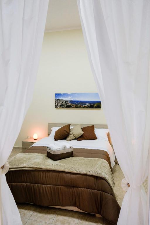 A Due Passi Dal Mare, Neapol