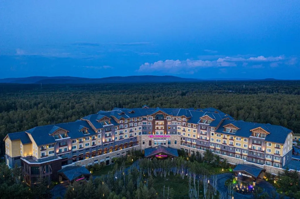 Crowne Plaza Resort Changbaishan Hot Spring by IHG, hotel in Antu