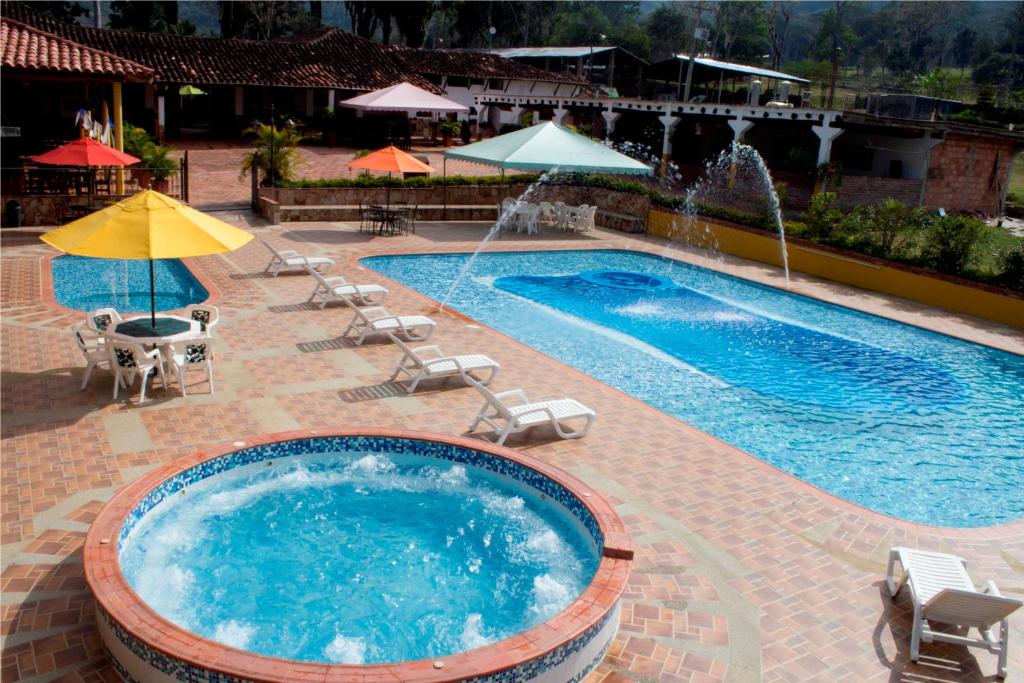 Hotel Hacienda Santa Barbara photo