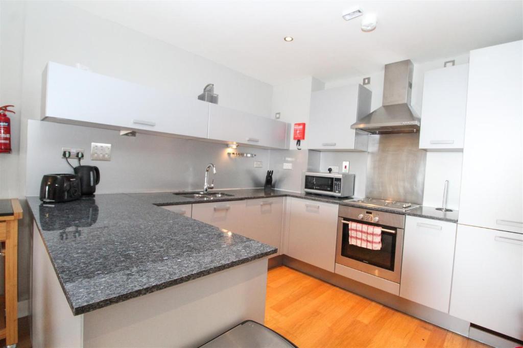 Dreamhouse Apartments Glasgow City Centre, Glasgow 2024 Updated Prices, Deals