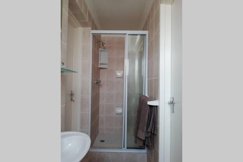 Clarens Socialites Garden Apartment #2 전경
