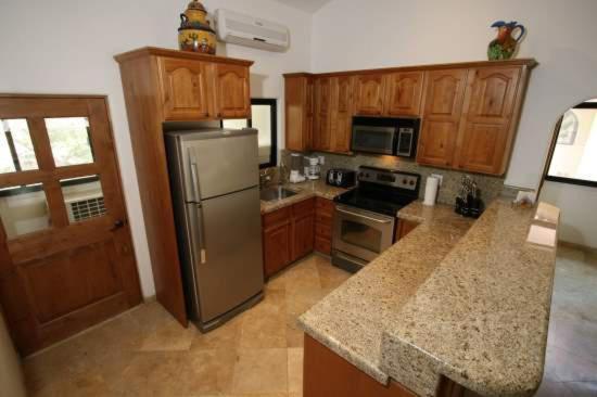 Marina Sol Condo with Jacuzzi - 3