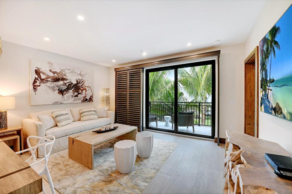 발리 하이 비치프론트 리조트 & 스파 전경